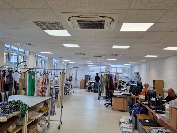 Air Conditioning installed in a commercial shop space